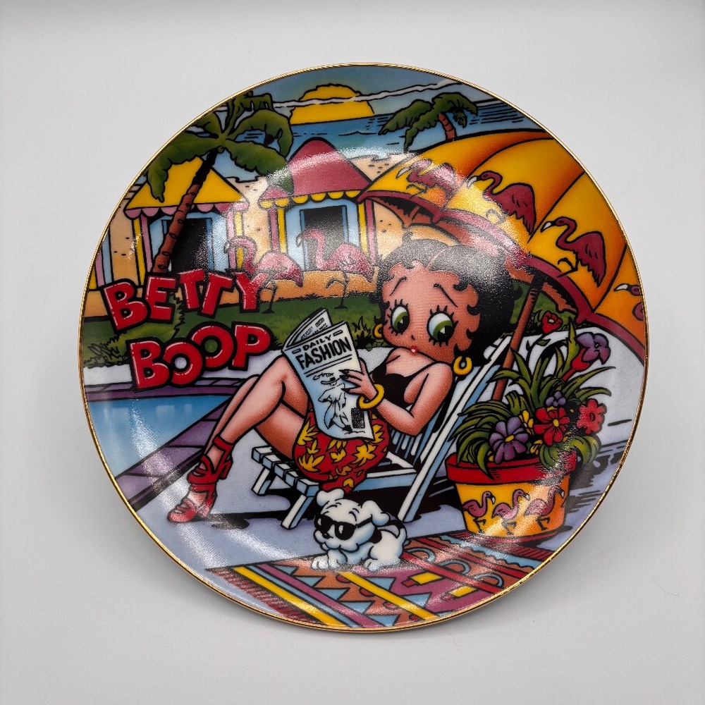 Vintage Danbury Mint Betty Boop Summer Bathing Beauty F8642 Collectors Plate